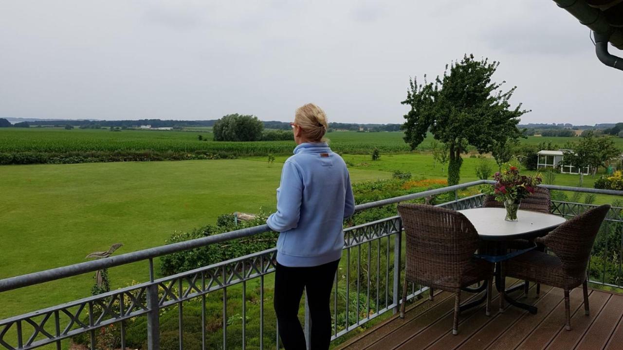 Ferienwohnung "Am Gruen" Zweedorf Екстериор снимка